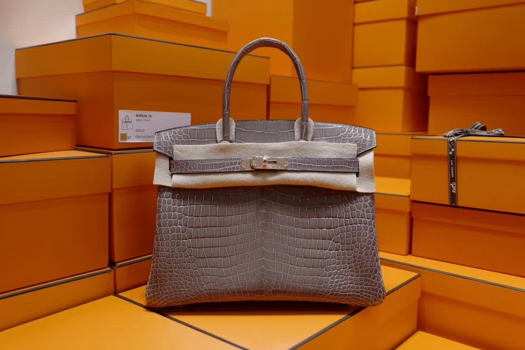 Hermes 爱马仕 野生湾鳄 Birkin 30Cm 斑鸠灰亮面鳄鱼 金扣