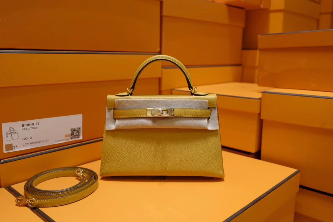 Minikelly 2代 9D Ambre 琥珀黄 GHW 金扣！美美的招财黄色！
