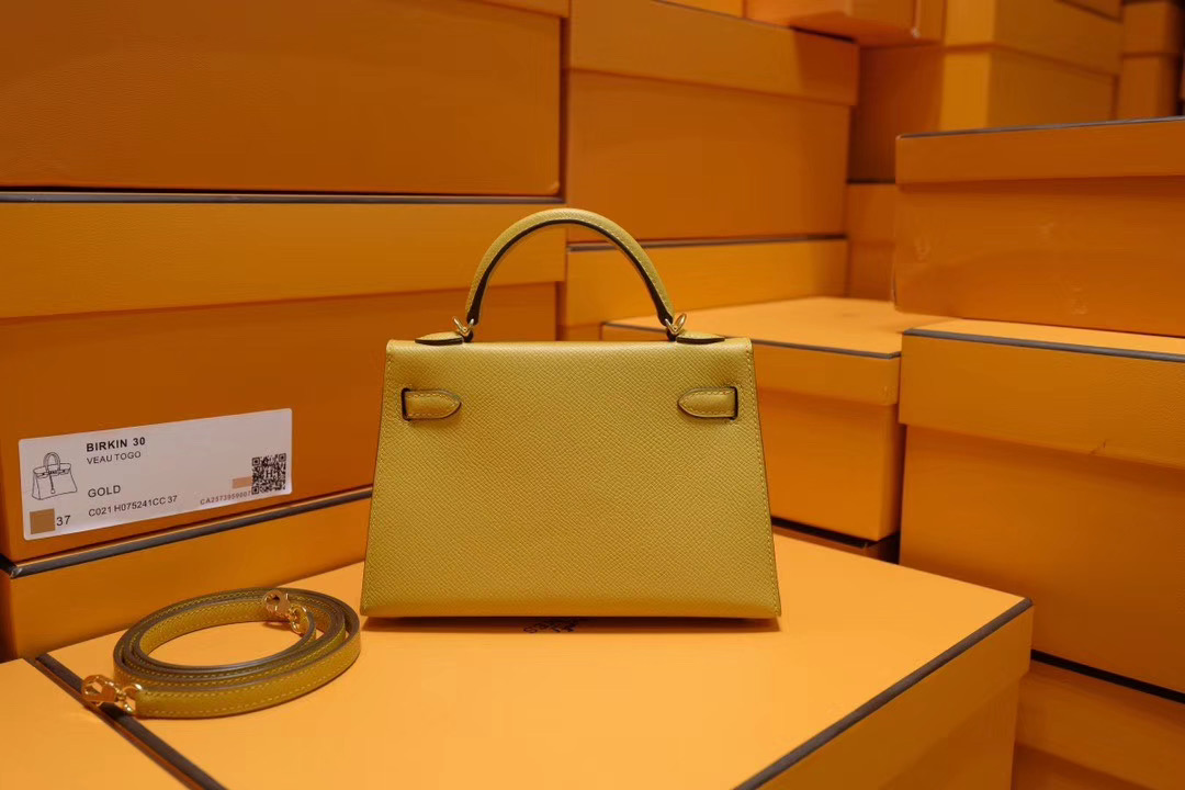 Minikelly 2代 9D Ambre 琥珀黄 GHW 金扣！美美的招财黄色！