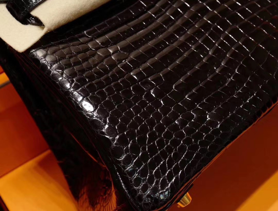 爱马仕 Hermes Birkin 30CM 野生黑色亮面鳄鱼 倒V 金扣