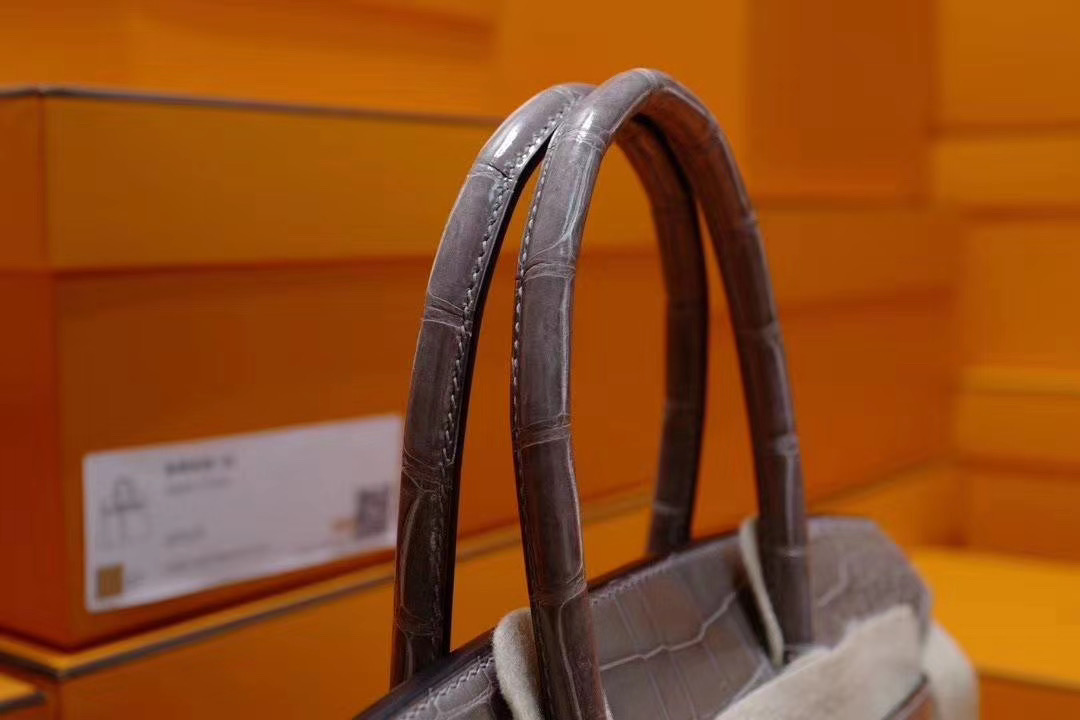 爱马仕 Hermes 野生湾鳄 Birkin 30CM 斑鸠灰 亮面鳄鱼 金扣