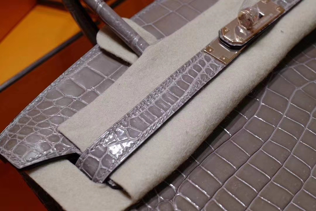 爱马仕 Hermes 野生湾鳄 Birkin 30CM 斑鸠灰 亮面鳄鱼 金扣