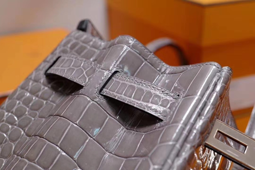 爱马仕 Hermes 野生湾鳄 Birkin 30CM 斑鸠灰 亮面鳄鱼 金扣