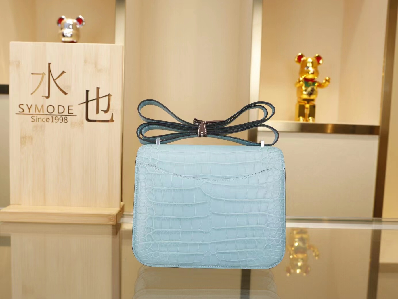 Hermes爱马仕雾面方块鳄鱼皮康斯坦包Constance 18CM 3Z圣希尔蓝 银扣