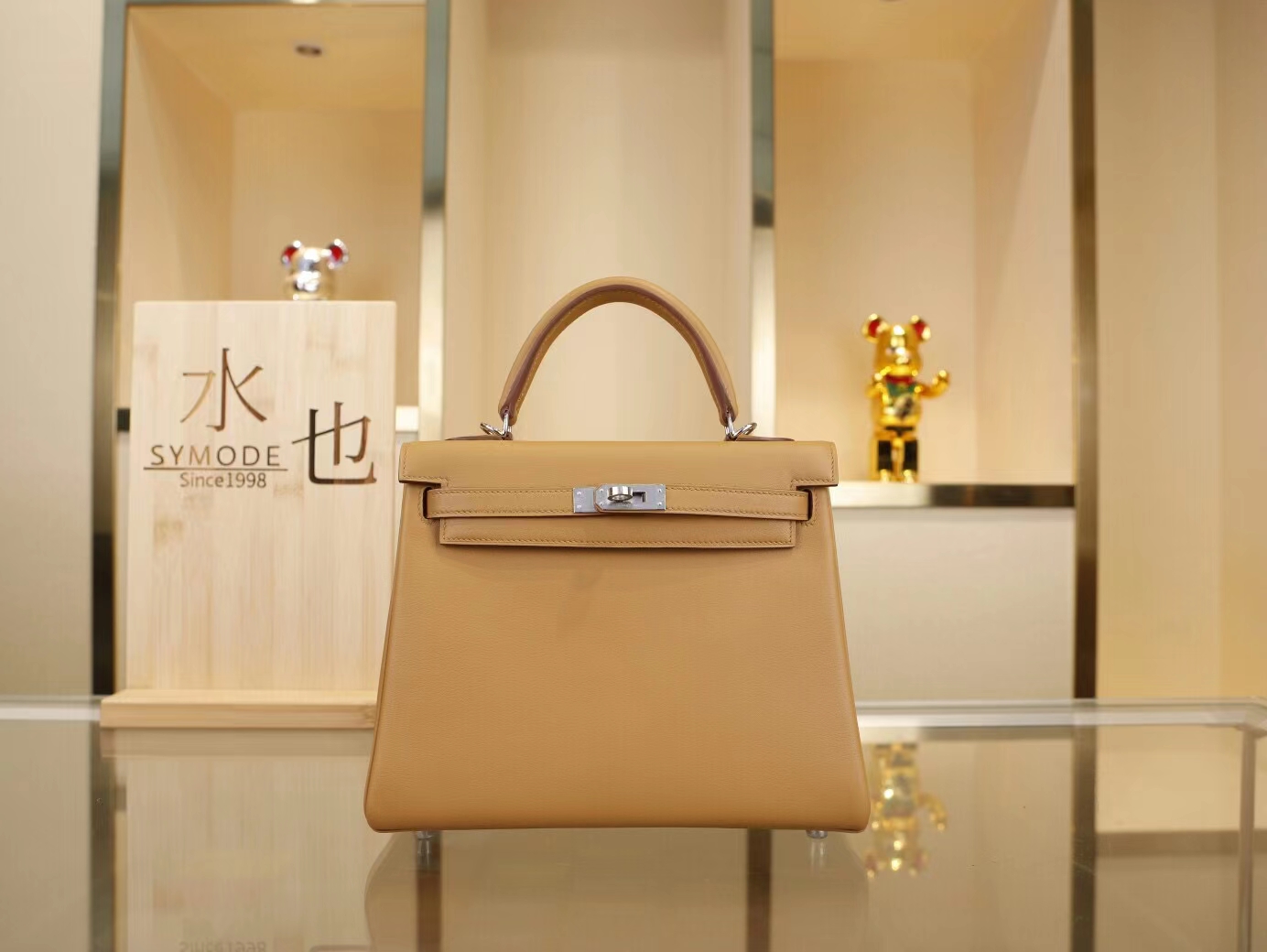Hermes女包货源 爱马仕4B饼干色Swift牛皮凯莉包Kelly 25CM 银扣