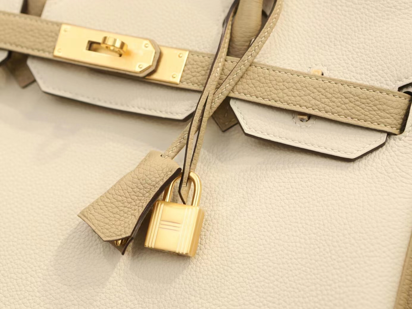 爱马仕拼色铂金包 Hermes Birkin30CM 奶昔白拼s2风衣灰togo牛皮 金扣