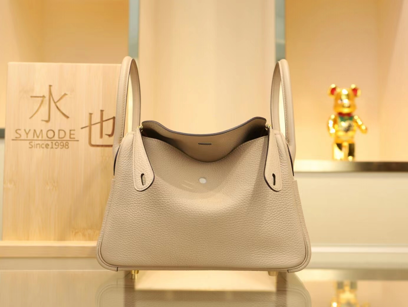 爱马仕包包订制 Hermes Lindy26/30CM 风衣灰S2Trench 金扣 荔枝纹牛皮琳迪包