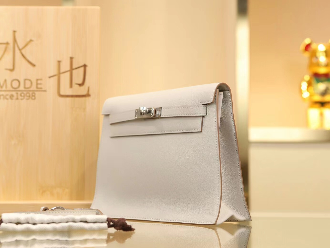 Hermes Kelly Danse 22CM 爱马仕珍珠灰Evercolor皮跳舞包 银扣
