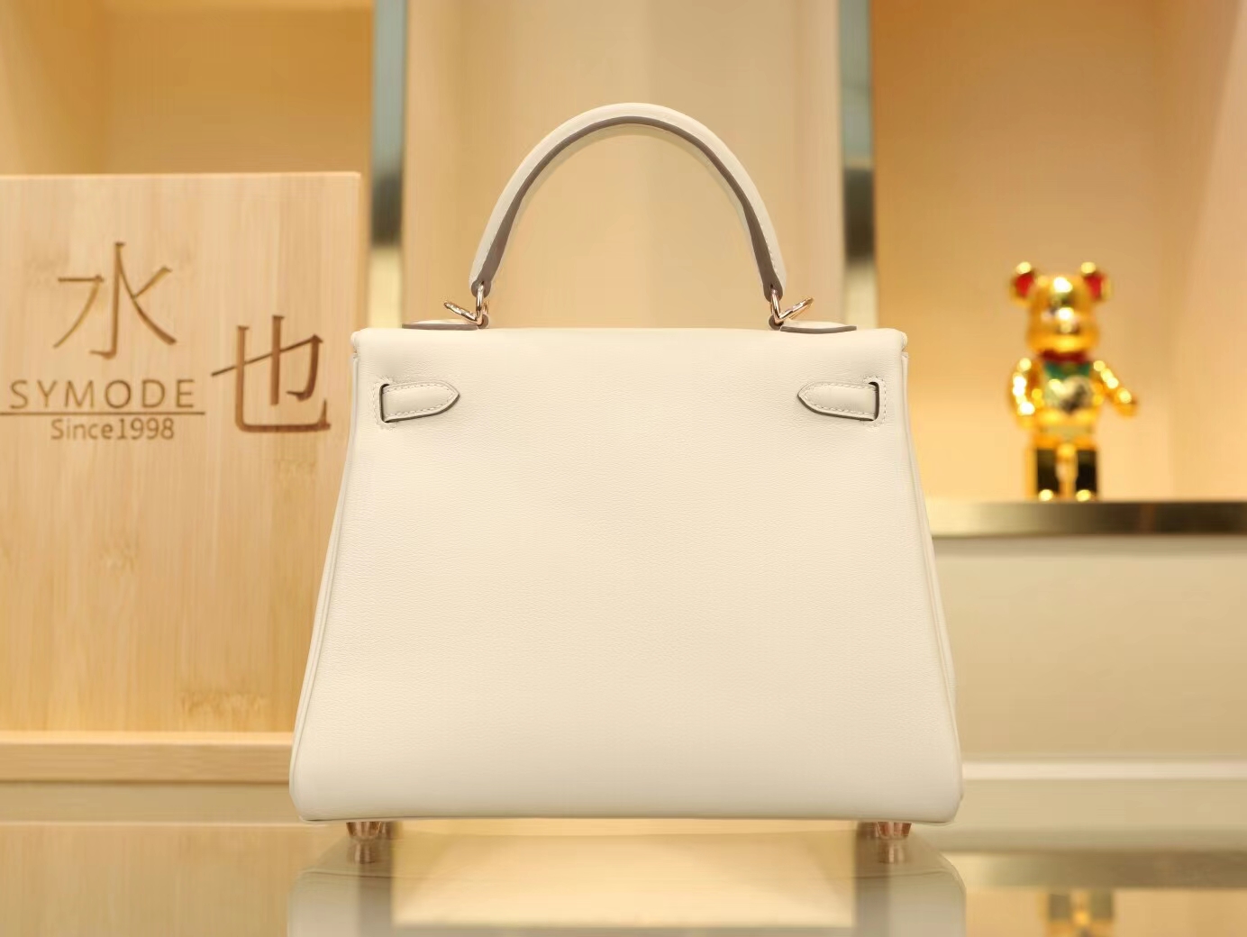 爱马仕包包官网 Hermes Kelly25CM 奶昔白CC10 Swift小牛皮玫瑰金扣凯莉包