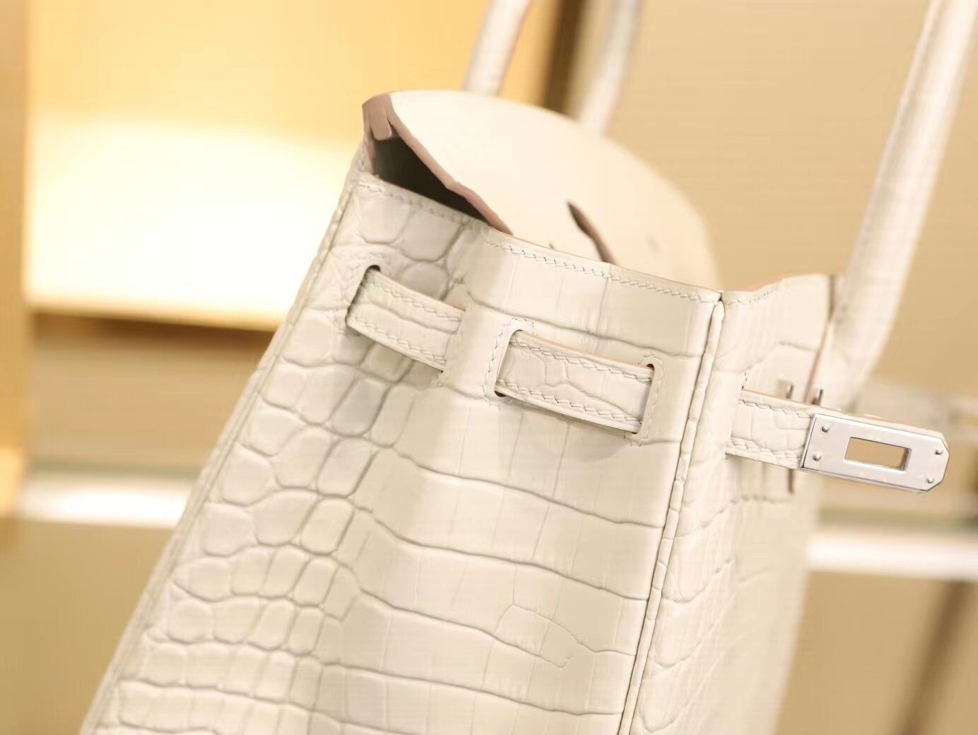 全手缝 Hermes爱马仕8L奶油白雾面两点鳄鱼皮铂金包Birkin25CM银扣