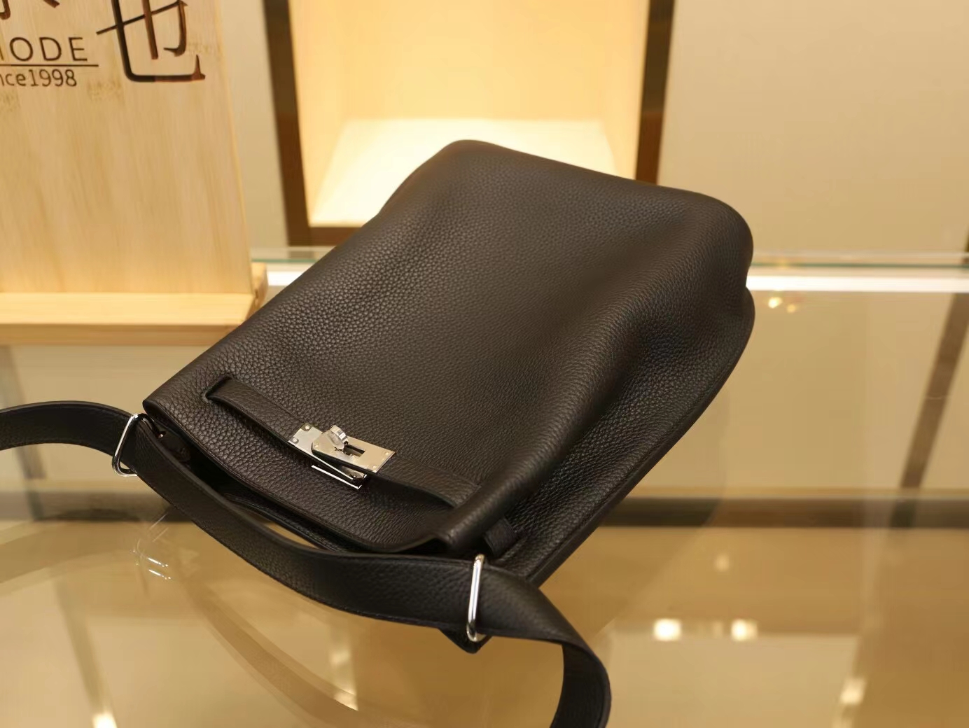爱马仕包包官网 Hermes Sokelly22CM 89黑色Togo牛皮单肩斜挎包 银扣