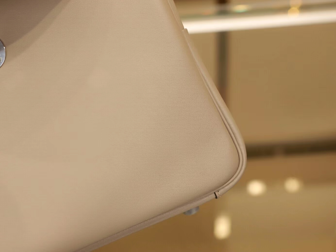 Hermes Lindy26CM 爱马仕Swift牛皮斑鸠灰琳迪包 银扣