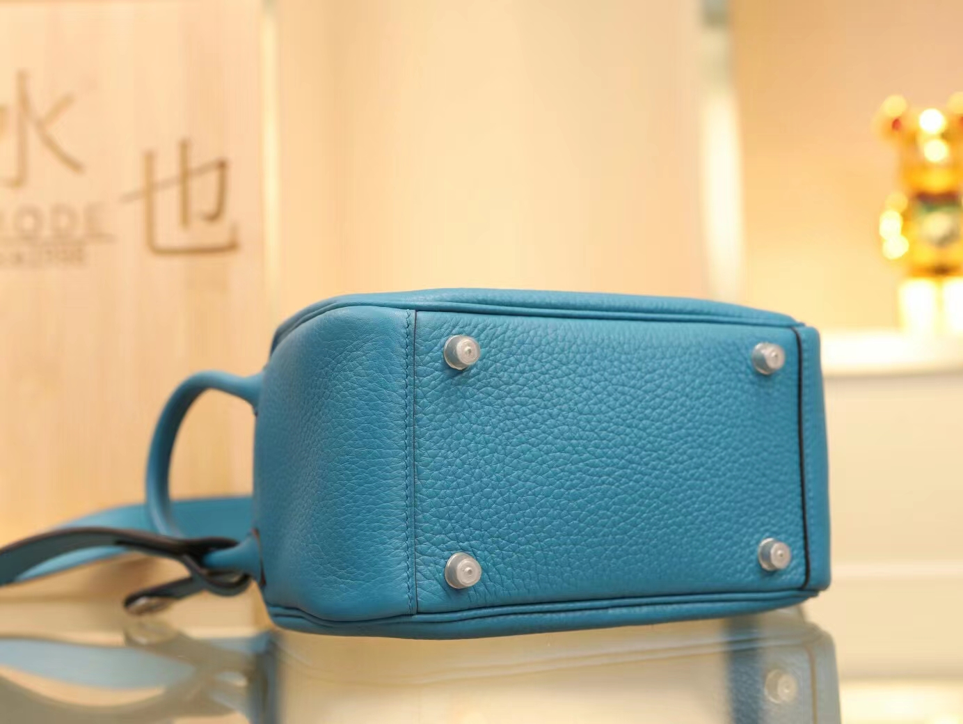 爱马仕女包 Hermes Mini Lindy19CM 7W伊兹密尔蓝TC牛皮 银扣
