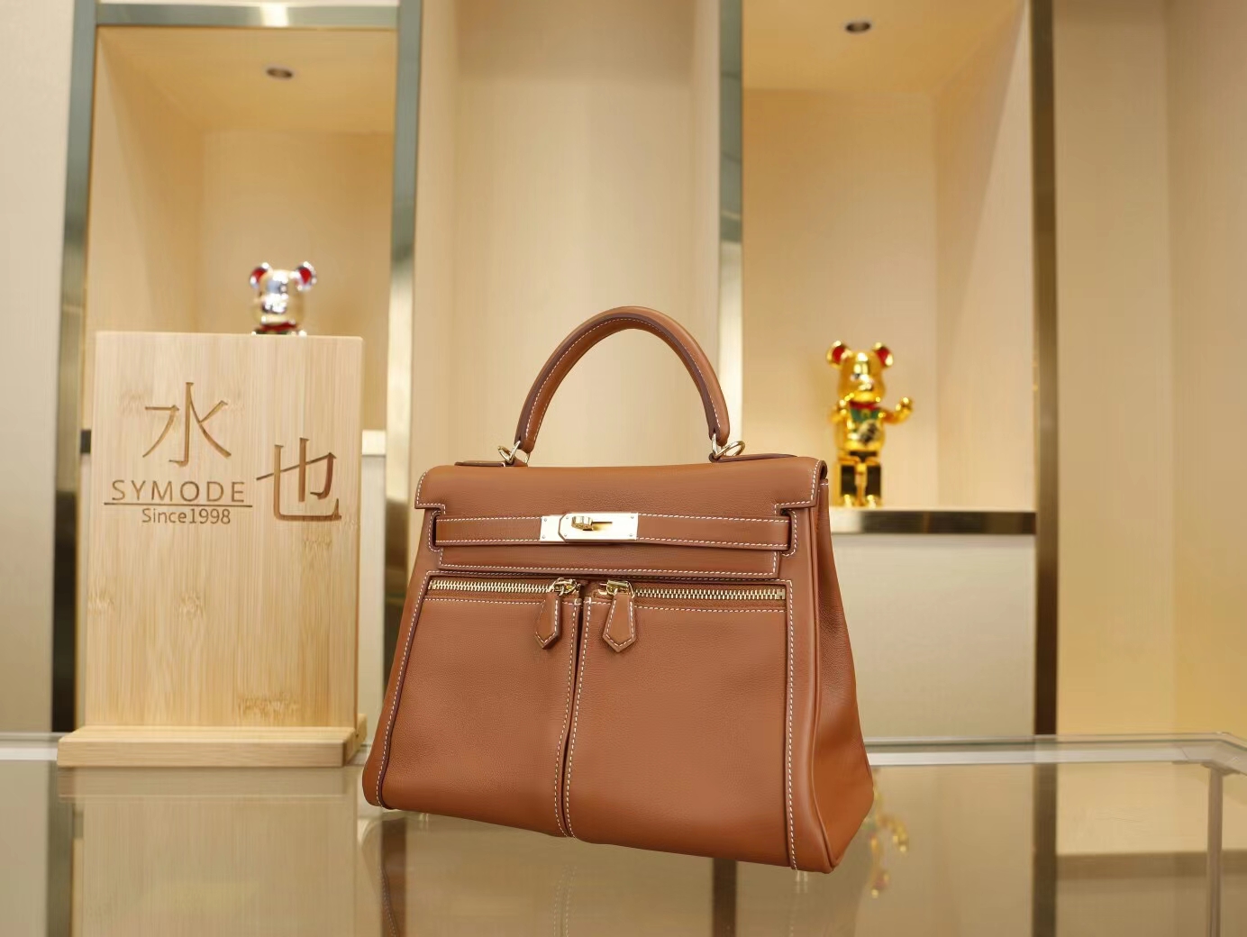 爱马仕新款女包 Hermes Kelly Lakis 28CM 金棕色Swift小牛皮凯莉包 金扣