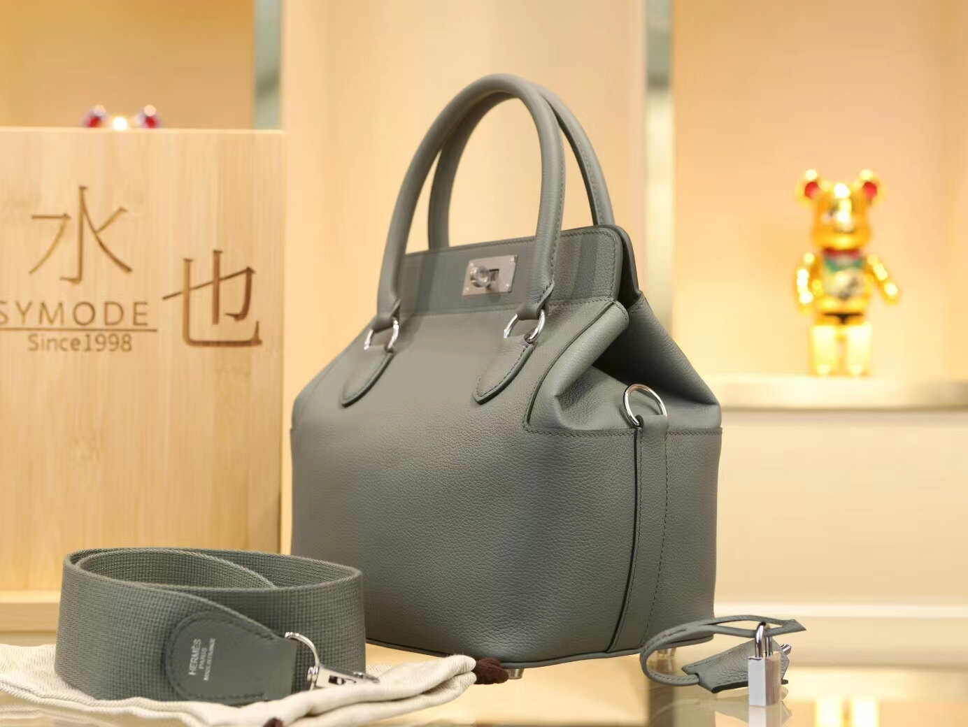 爱马仕女包定制 Hermes 63杏仁绿Evercolor小牛皮牛奶盒包Toolbox20CM