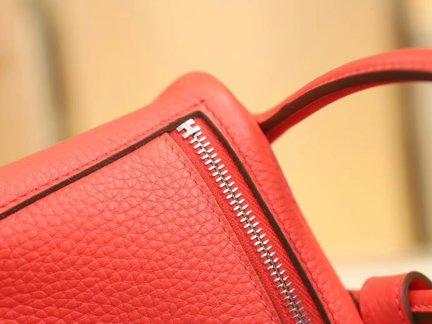 Hermes Mini Lindy19CM 爱马仕番茄红TC牛皮迷你琳迪包 银扣