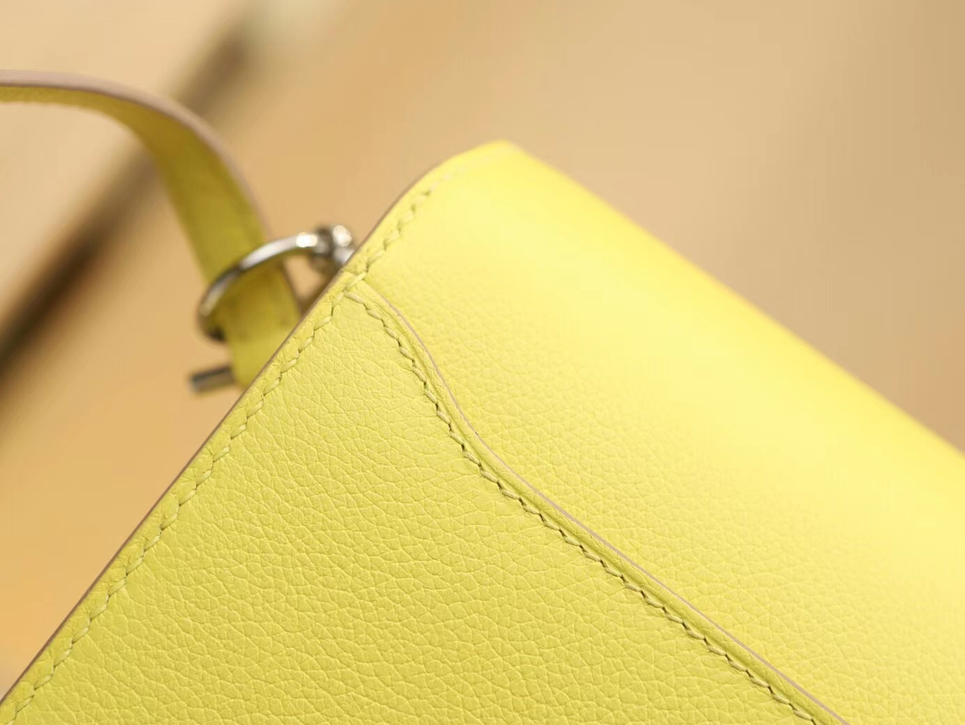 Hermes Roulis18CM 爱马仕9R柠檬黄Lime Evercolor皮猪鼻子包斜挎女包