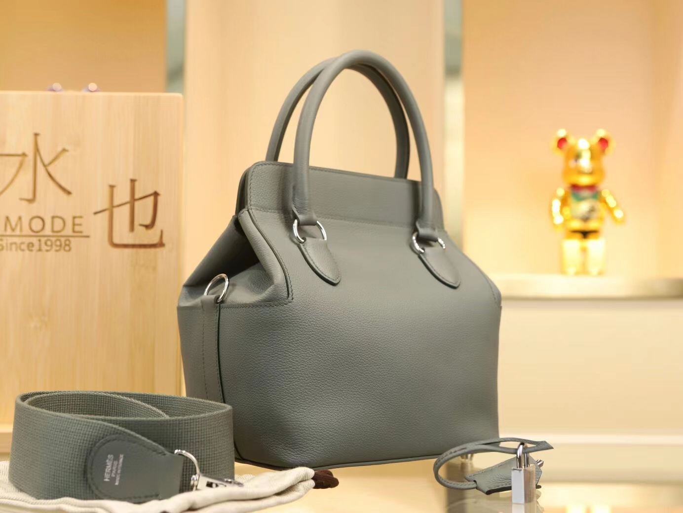 爱马仕女包定制 Hermes 63杏仁绿Evercolor小牛皮牛奶盒包Toolbox20CM