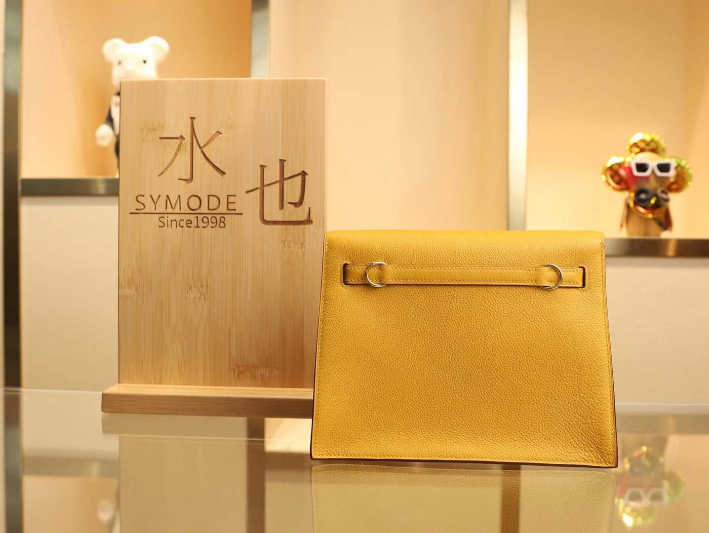 爱马仕包包官网 Hermes 9D琥珀黄Evercolor皮跳舞包Kelly Danse22CM