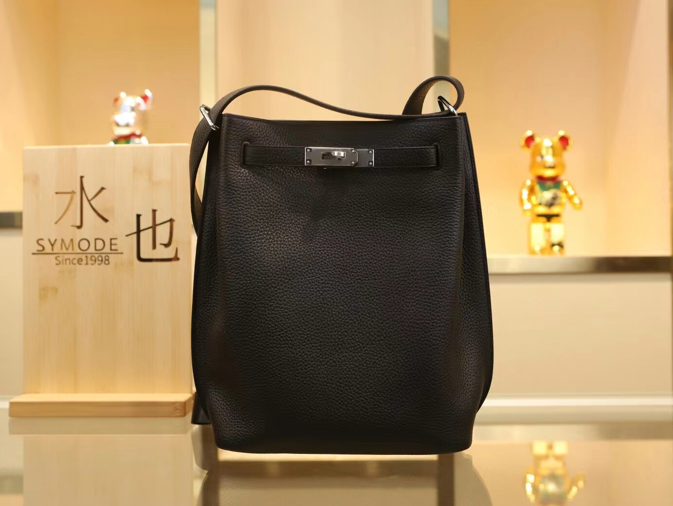 爱马仕包包官网 Hermes Sokelly22CM 89黑色Togo牛皮单肩斜挎包 银扣