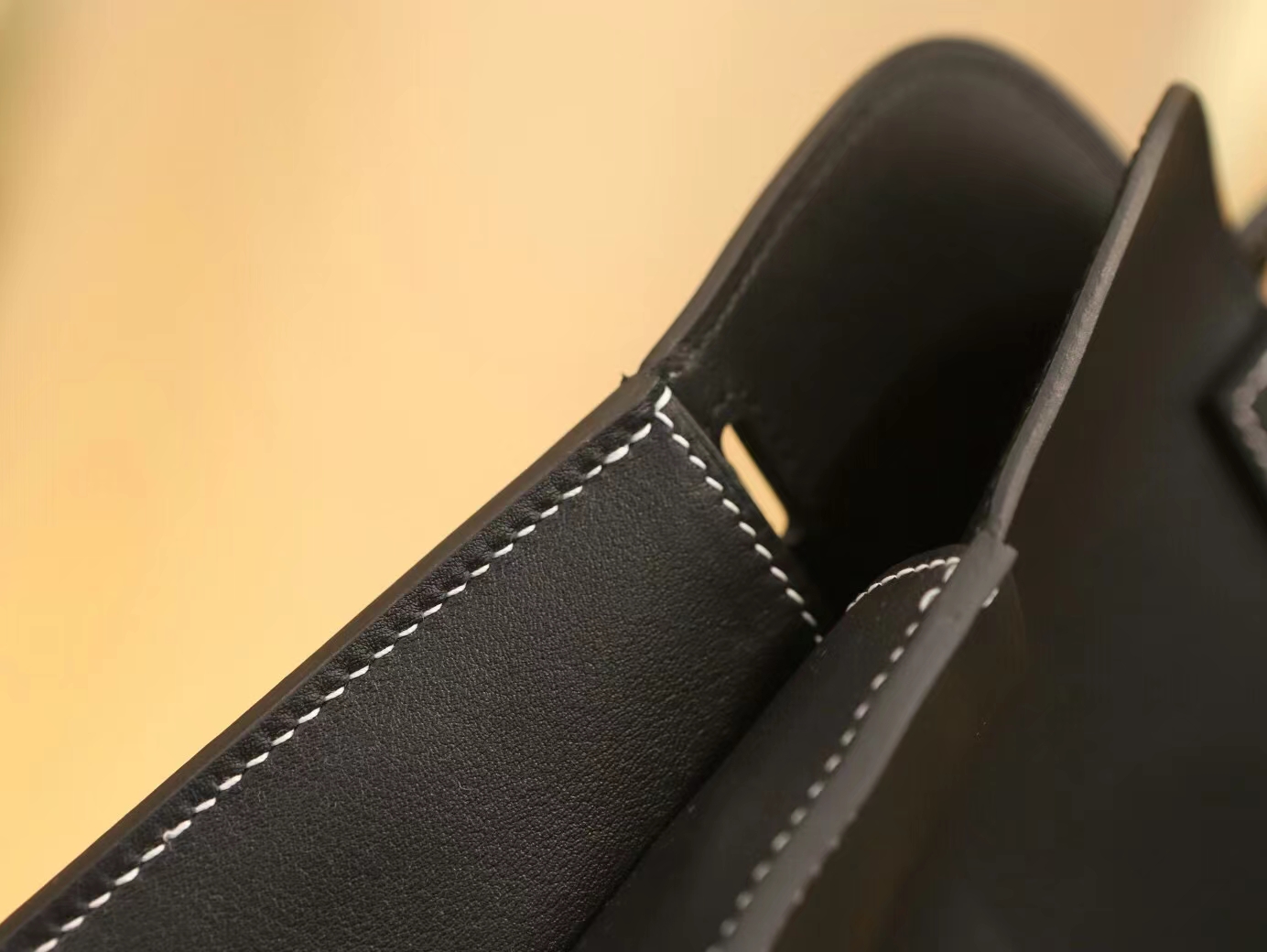 爱马仕包包定制 Hermes Halzan25CM 黑色Swift牛皮白线手提女包