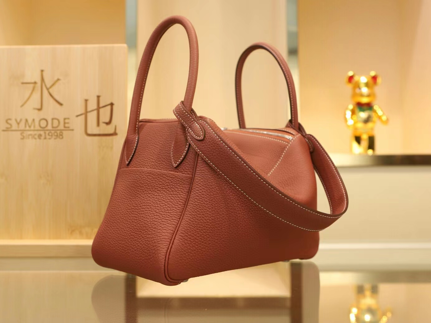 Symode爱马仕女包 Hermes Lindy26CM 4E枫叶棕TC牛皮琳迪包 银扣/金扣