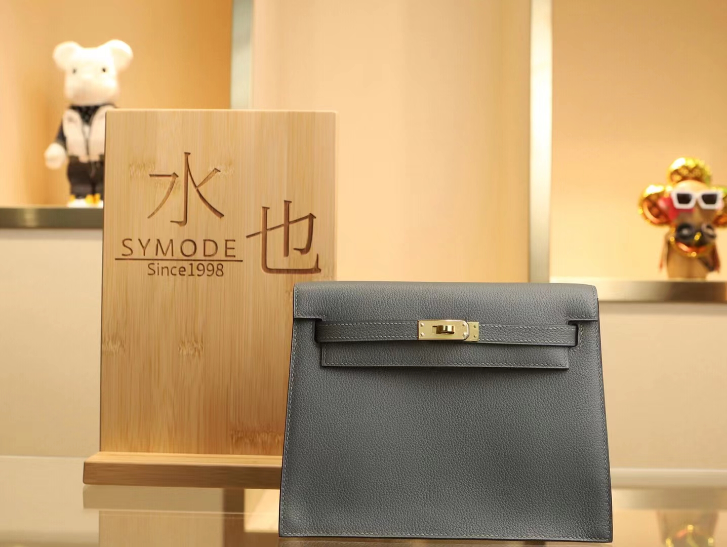 Hermes Kelly Danse22CM 爱马仕63杏绿色Vert Amande跳舞包 金扣