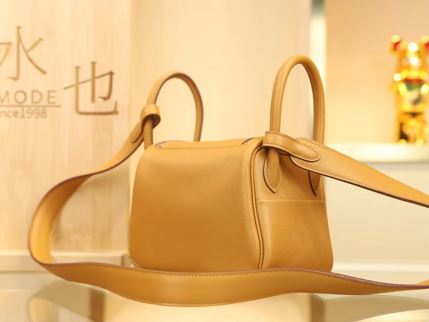 Hermes女包定制 爱马仕芝麻色2s内拼柠檬黄9r迷你琳迪包Mini Lindy19CM