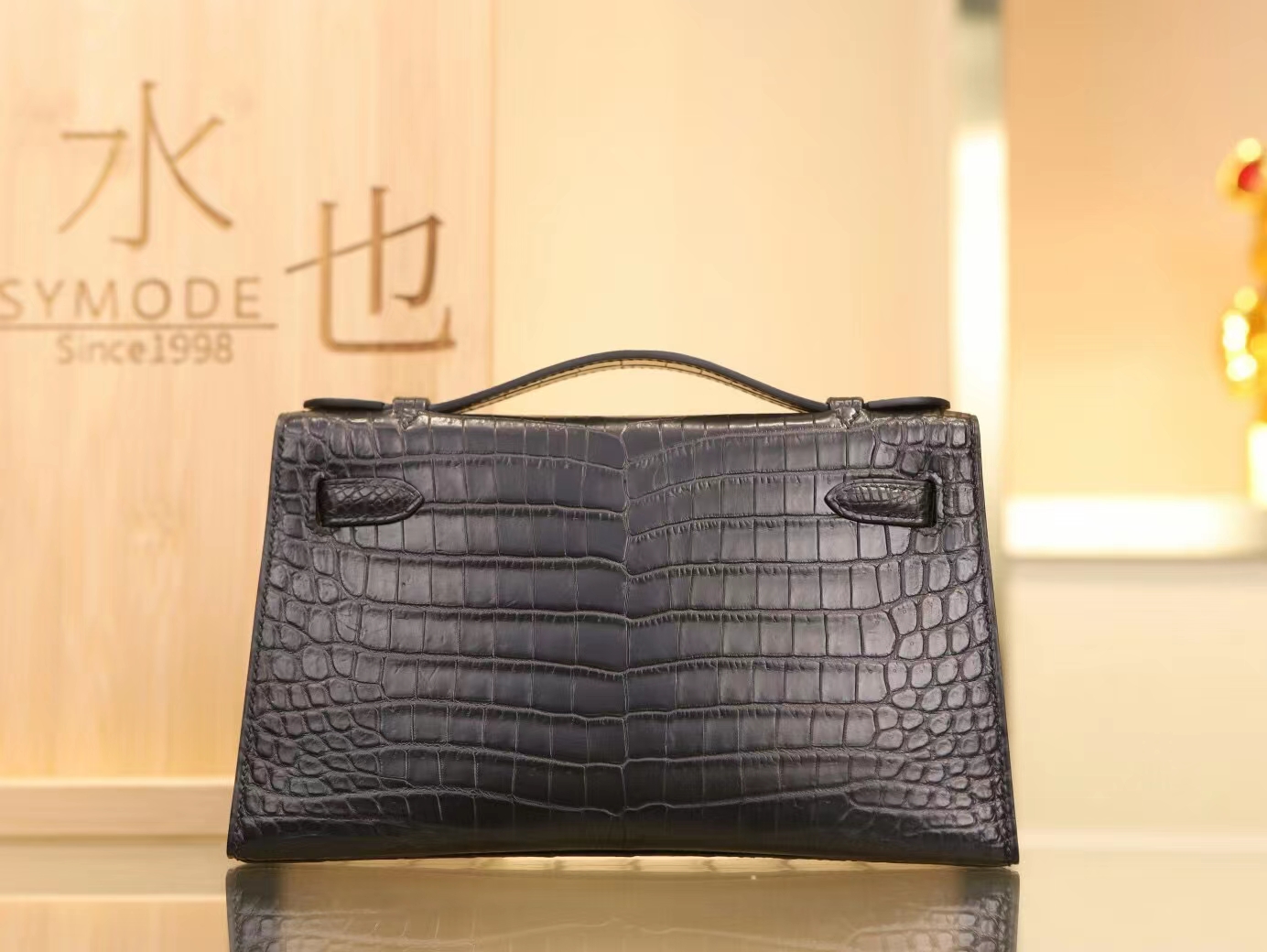 Hermes爱马仕黑色雾面鳄鱼皮迷你凯莉包Mini kelly pochette22CM 黑扣