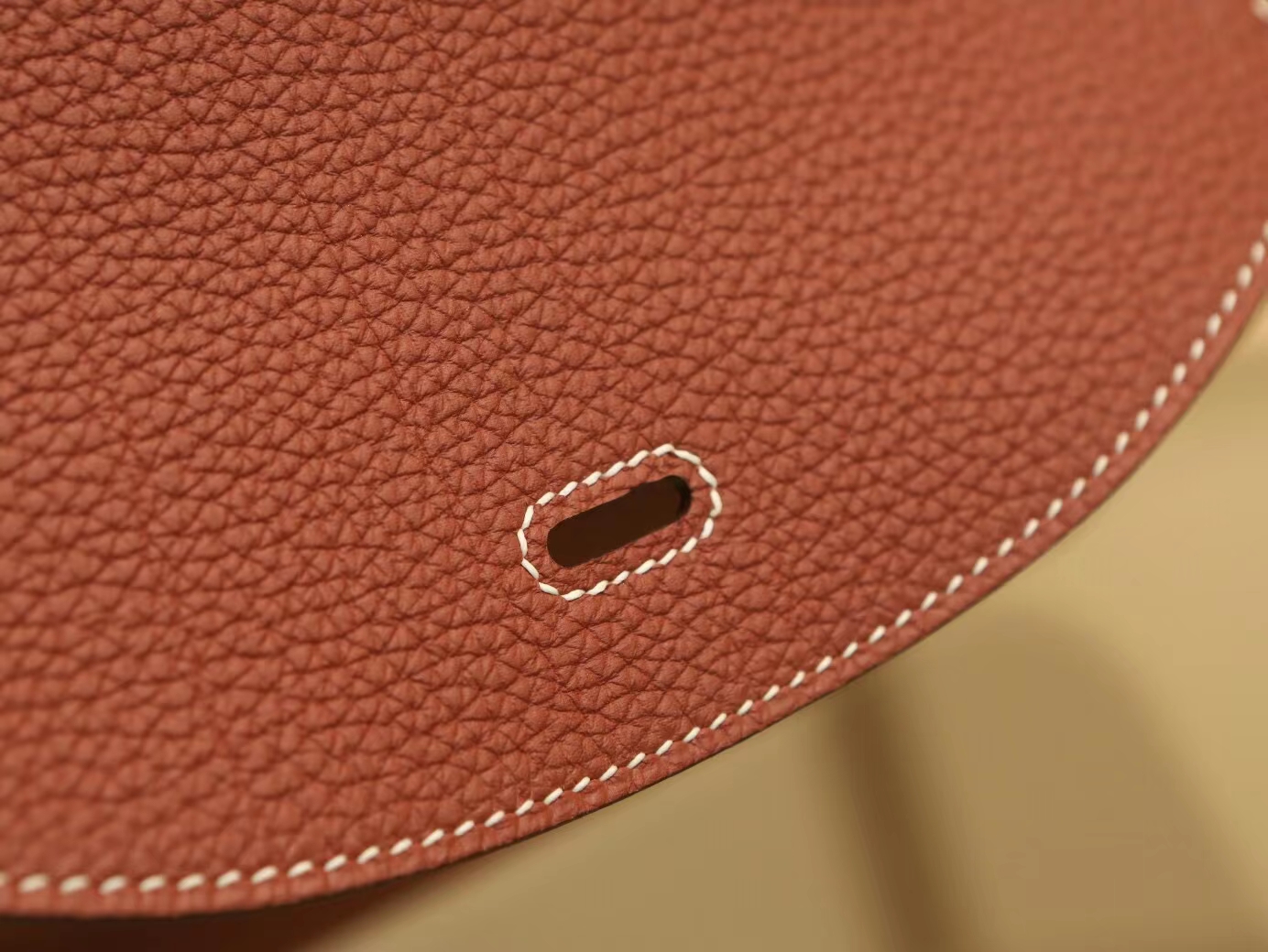Symode爱马仕女包 Hermes Lindy26CM 4E枫叶棕TC牛皮琳迪包 银扣/金扣