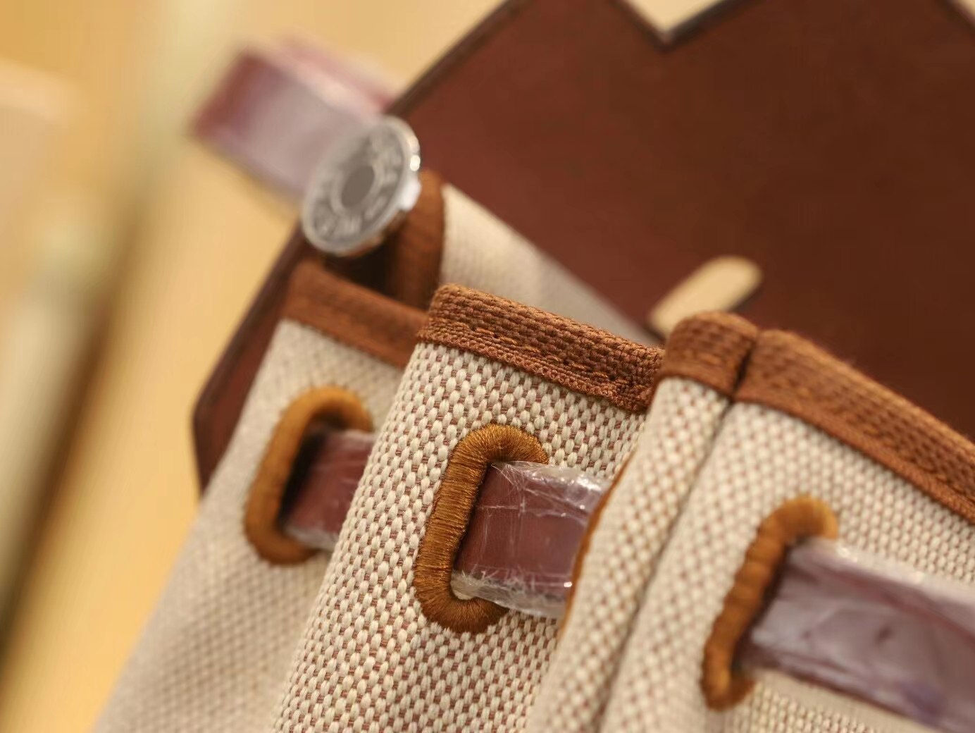 Hermes Herbag 31cm 爱马仕金棕拼酒红帆布拼牛皮手提女包 银扣