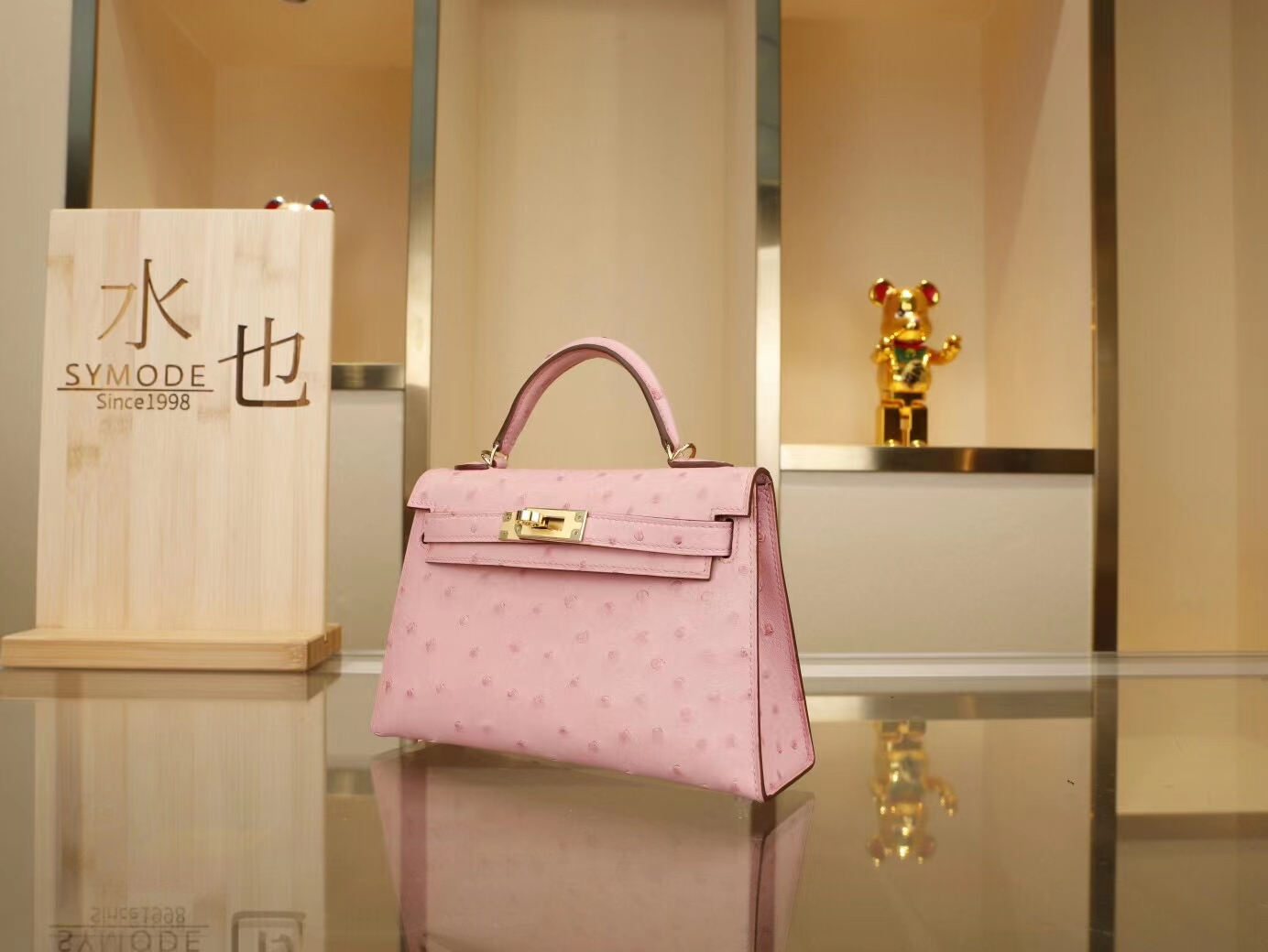 爱马仕Hermes Mini Kelly 2代 CC94陶瓷粉鸵鸟皮二代迷你凯莉包 金扣