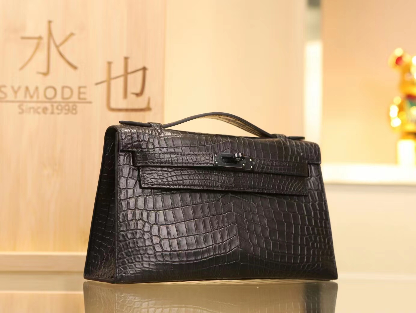 Hermes爱马仕黑色雾面鳄鱼皮迷你凯莉包Mini kelly pochette22CM 黑扣