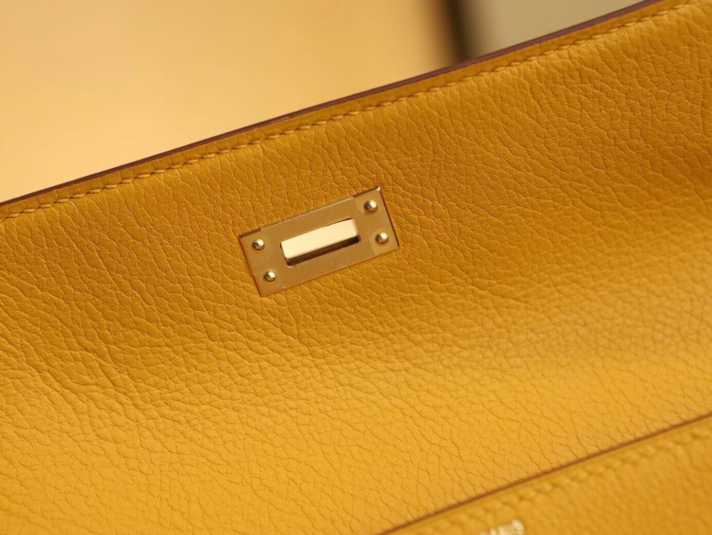 爱马仕包包官网 Hermes 9D琥珀黄Evercolor皮跳舞包Kelly Danse22CM