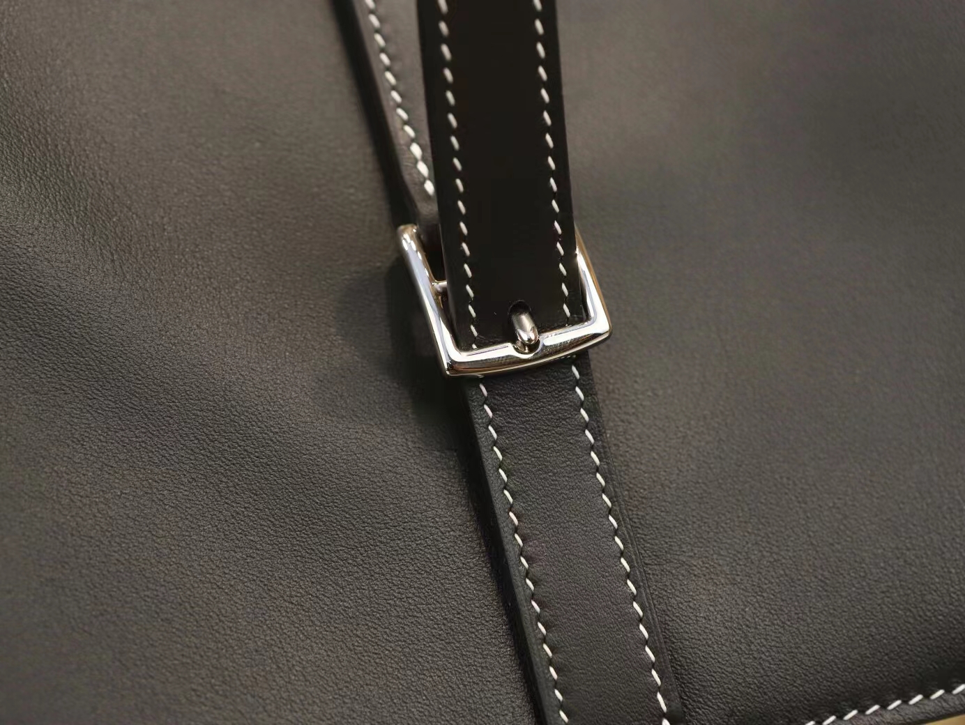 爱马仕包包定制 Hermes Halzan25CM 黑色Swift牛皮白线手提女包