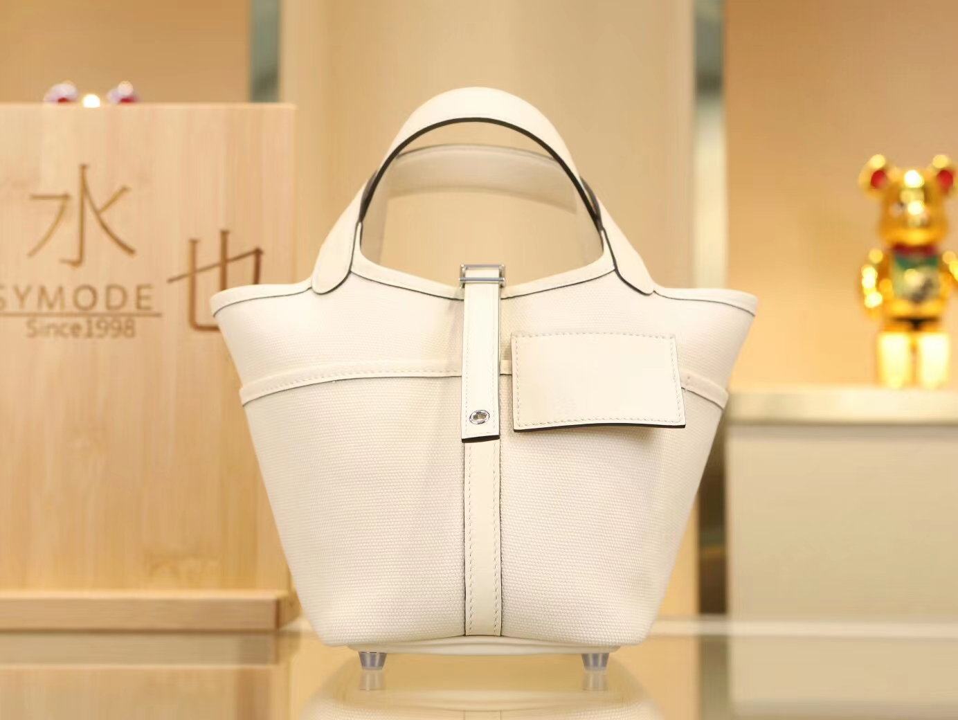 爱马仕新款女包 Hermes I2奶油白帆布拼牛皮Cargo系列Picotin Lock18CM