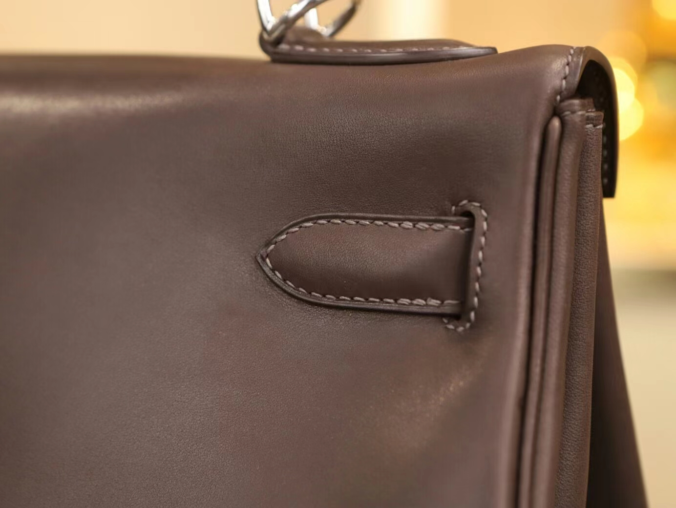爱马仕女包货源 Hermes Kelly32CM CC46乌木色Ebene马鞍皮凯莉包 银扣
