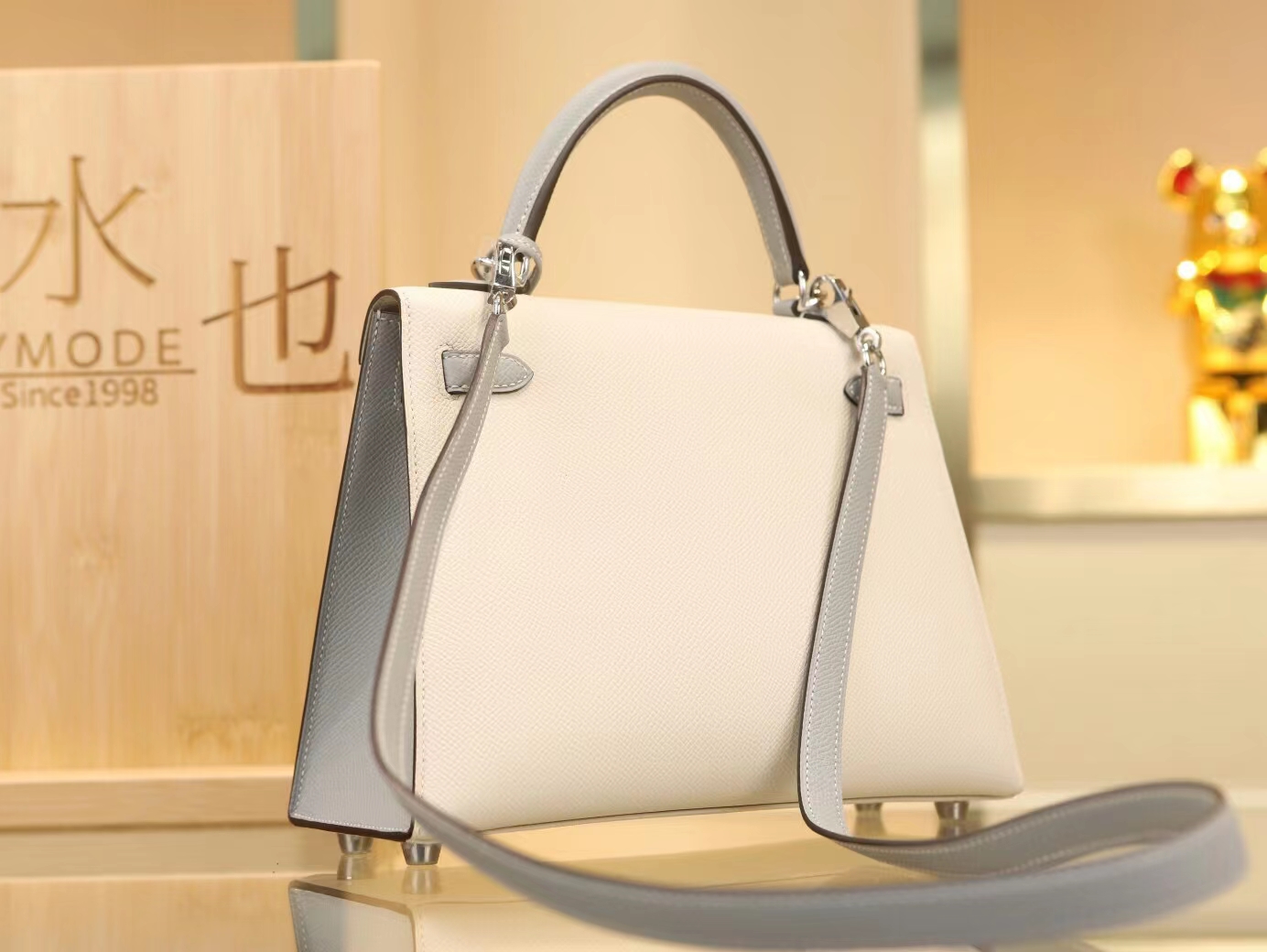 Hermes Kelly25CM 爱马仕奶昔白拼海鸥灰Epsom皮凯莉包 银扣