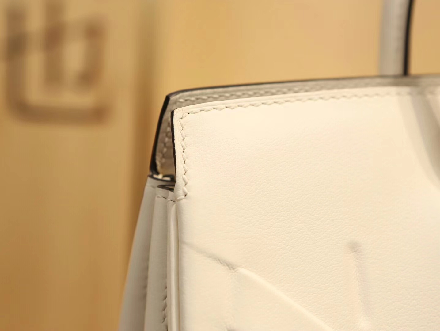 爱马仕新款女包  Hermes浮雕设计铂金包Birkin Shadow25CM I2奶油白NATA