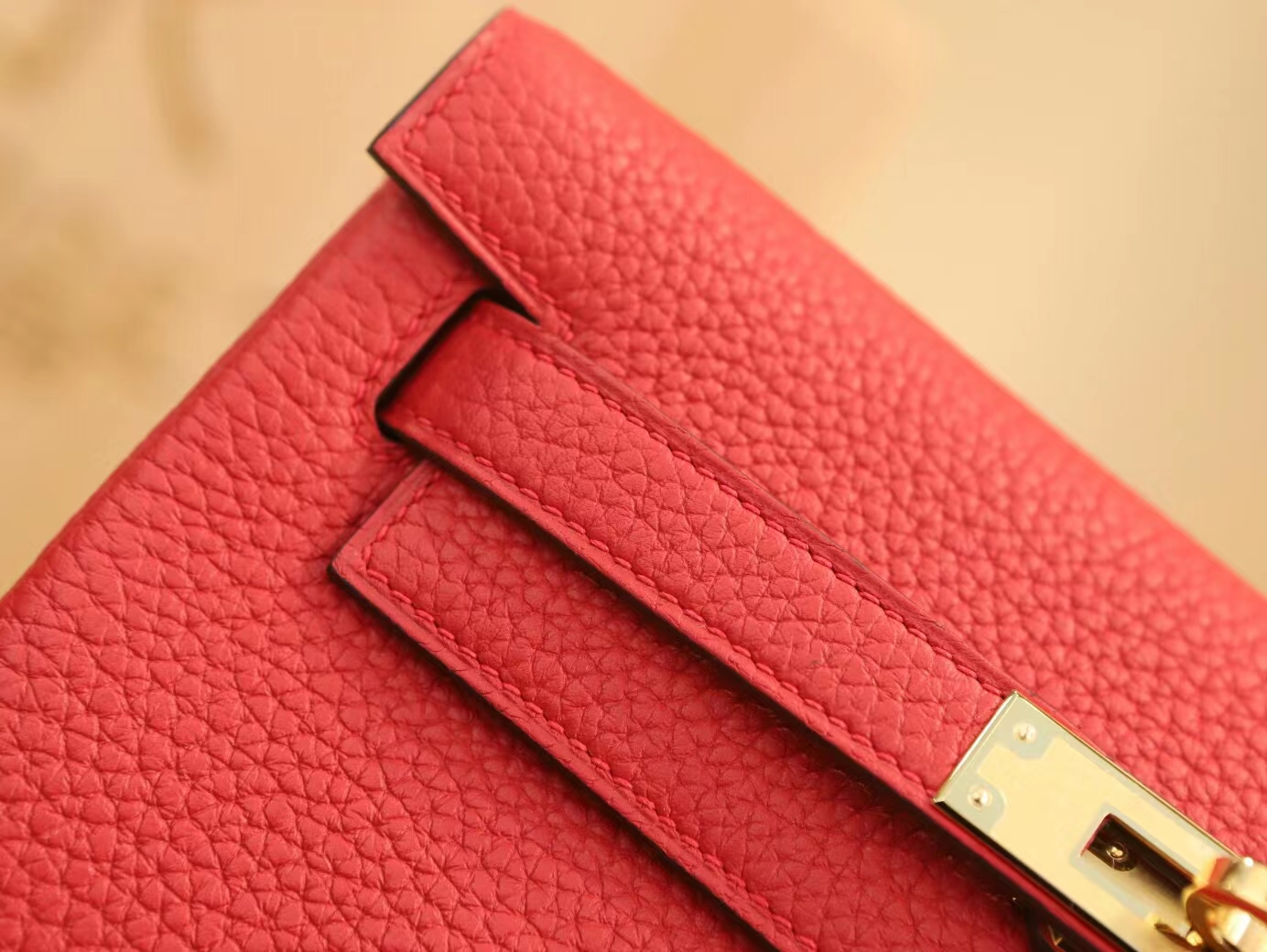 爱马仕女包价格 Hermes Q5国旗红Togo皮Kelly Ado22CM双肩背包