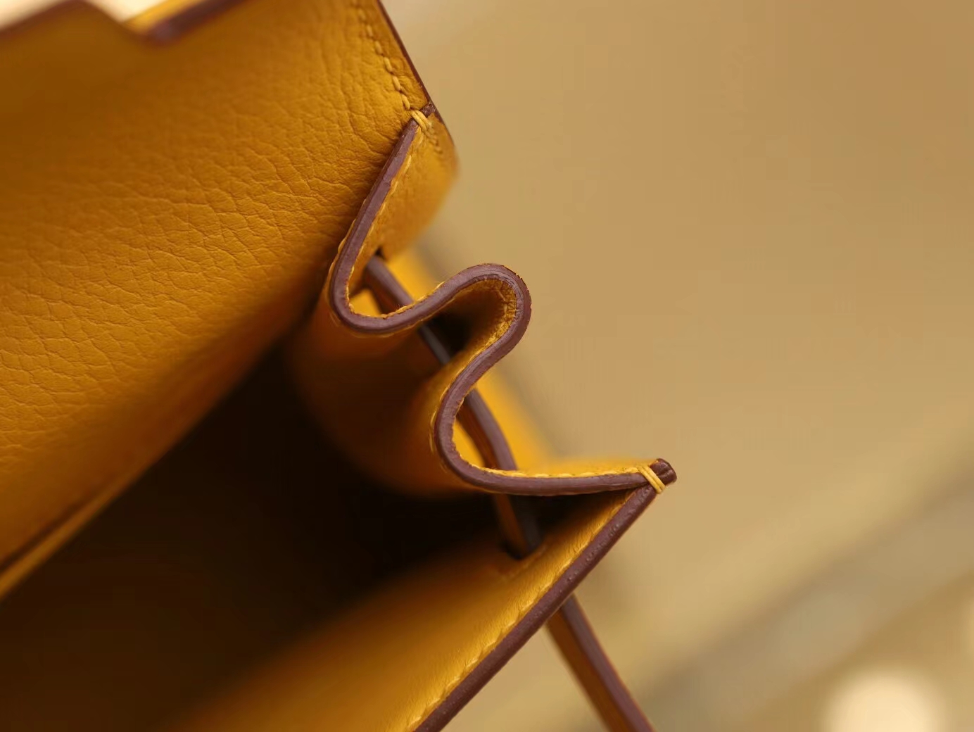 爱马仕包包官网 Hermes 9D琥珀黄Evercolor皮跳舞包Kelly Danse22CM