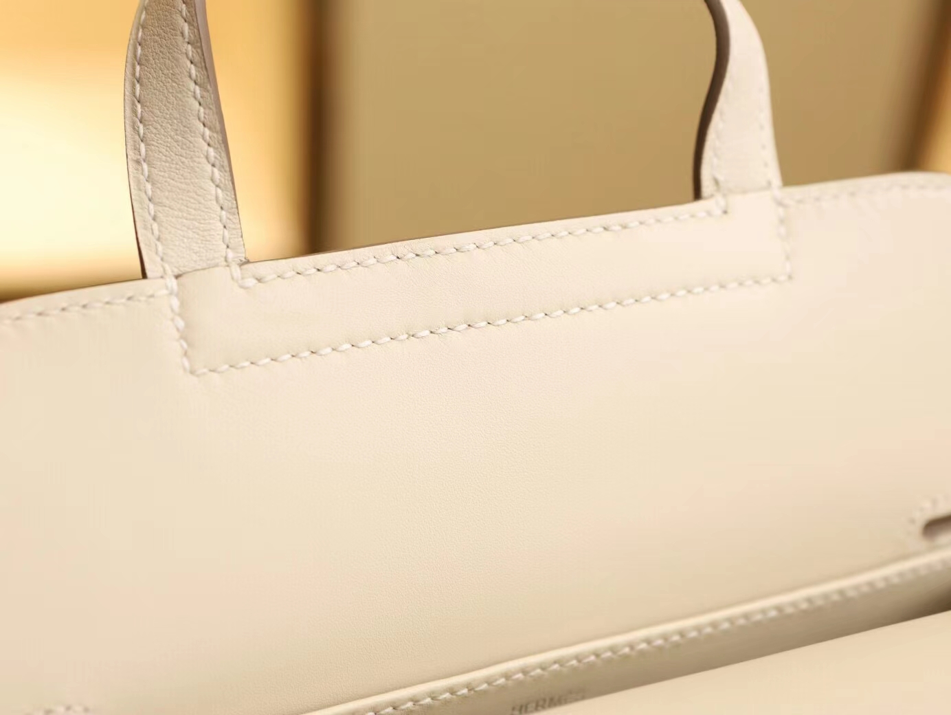 水也名品 Hermes Halzan22CM 奶昔白Swift牛皮手提单肩斜挎女包 银扣