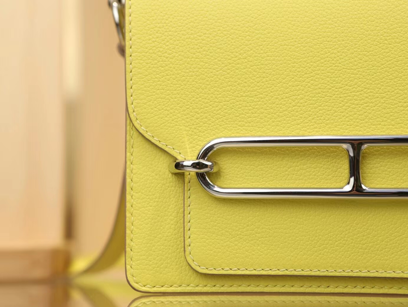 Hermes Roulis18CM 爱马仕9R柠檬黄Lime Evercolor皮猪鼻子包斜挎女包