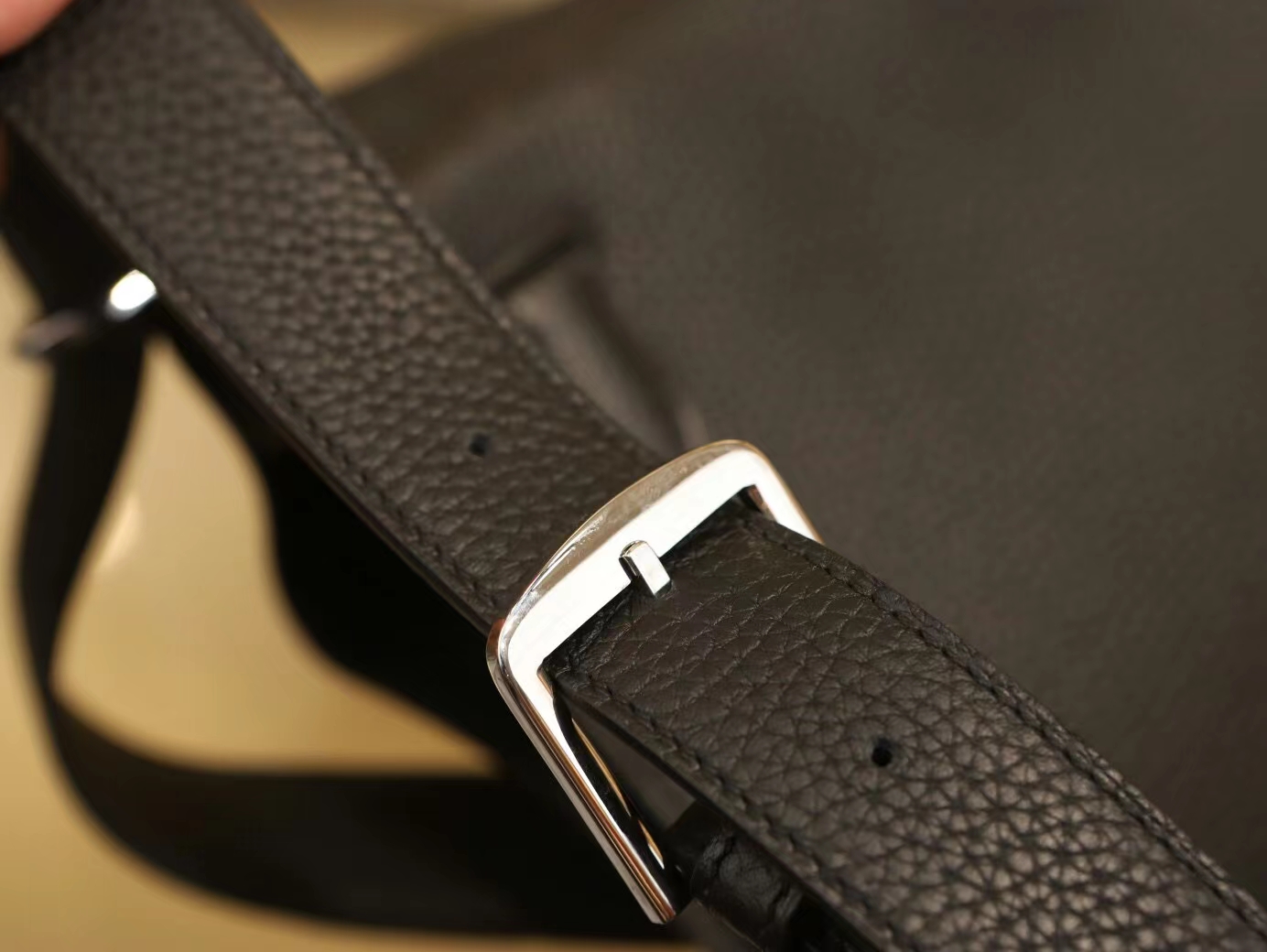 爱马仕包包官网 Hermes Sokelly22CM 89黑色Togo牛皮单肩斜挎包 银扣