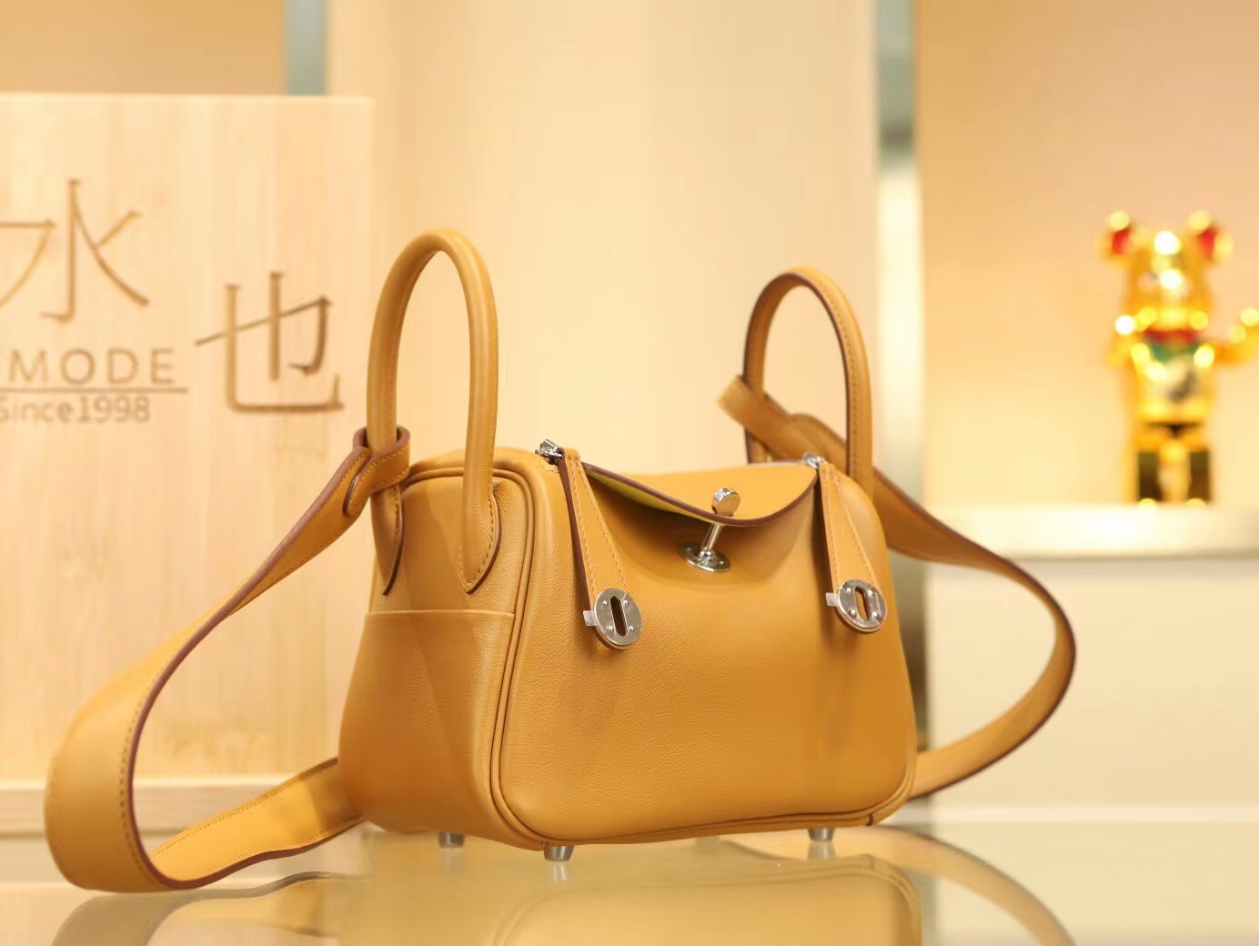 Hermes女包定制 爱马仕芝麻色2s内拼柠檬黄9r迷你琳迪包Mini Lindy19CM