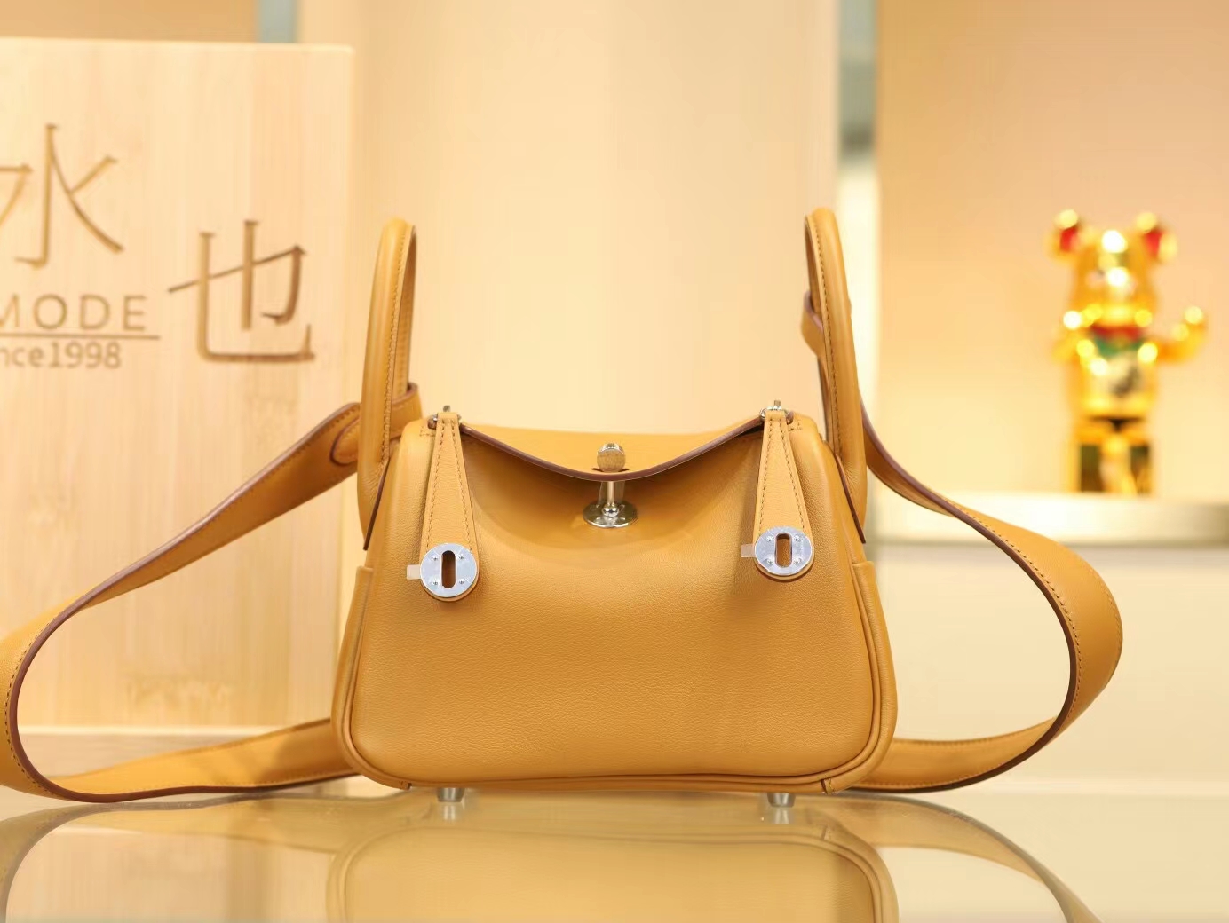 Hermes女包定制 爱马仕芝麻色2s内拼柠檬黄9r迷你琳迪包Mini Lindy19CM