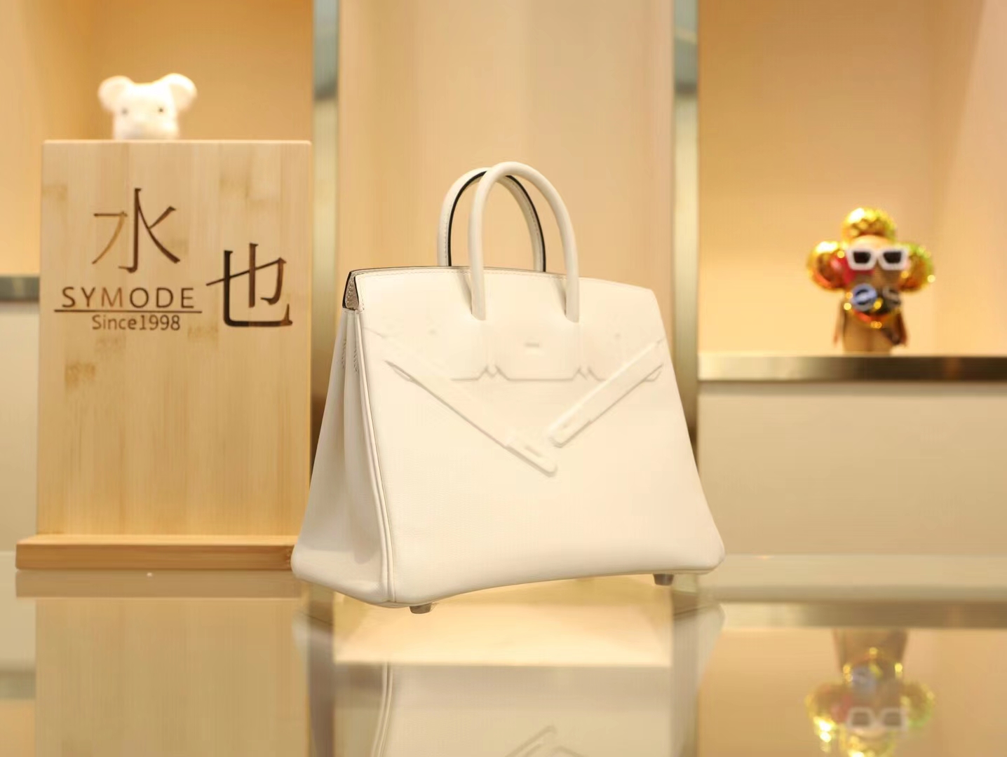 爱马仕新款女包  Hermes浮雕设计铂金包Birkin Shadow25CM I2奶油白NATA