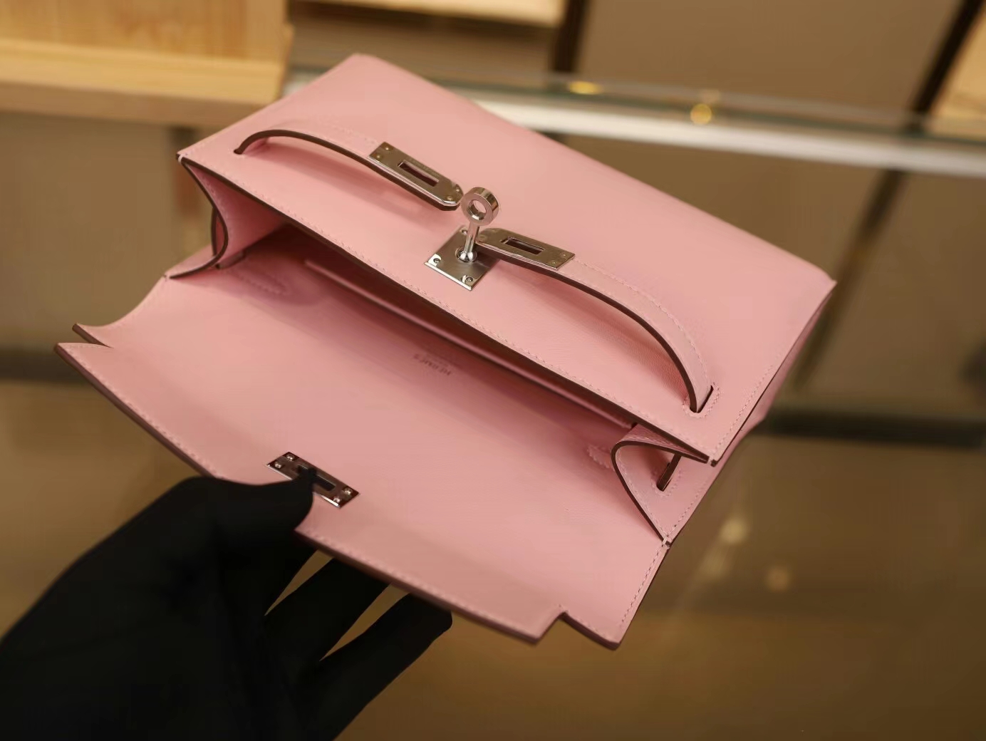 爱马仕迷你凯莉包1代 Hermes 3Q水粉色Swift牛皮Mini Kelly手拿包 银扣