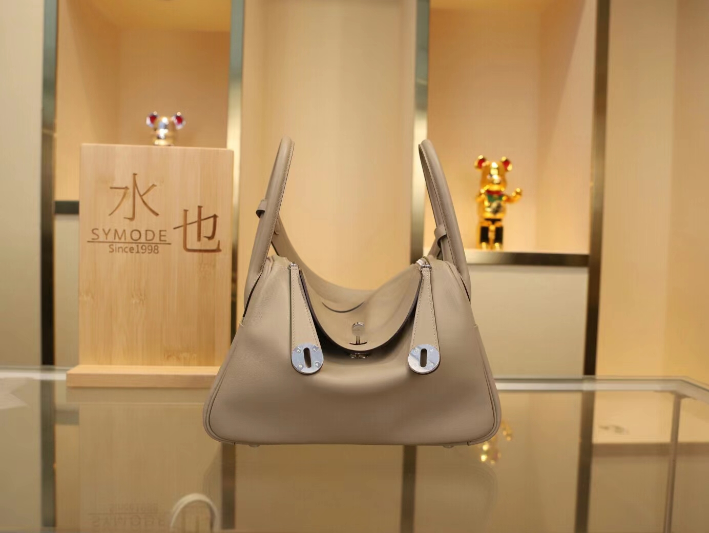 Hermes Lindy26CM 爱马仕Swift牛皮斑鸠灰琳迪包 银扣