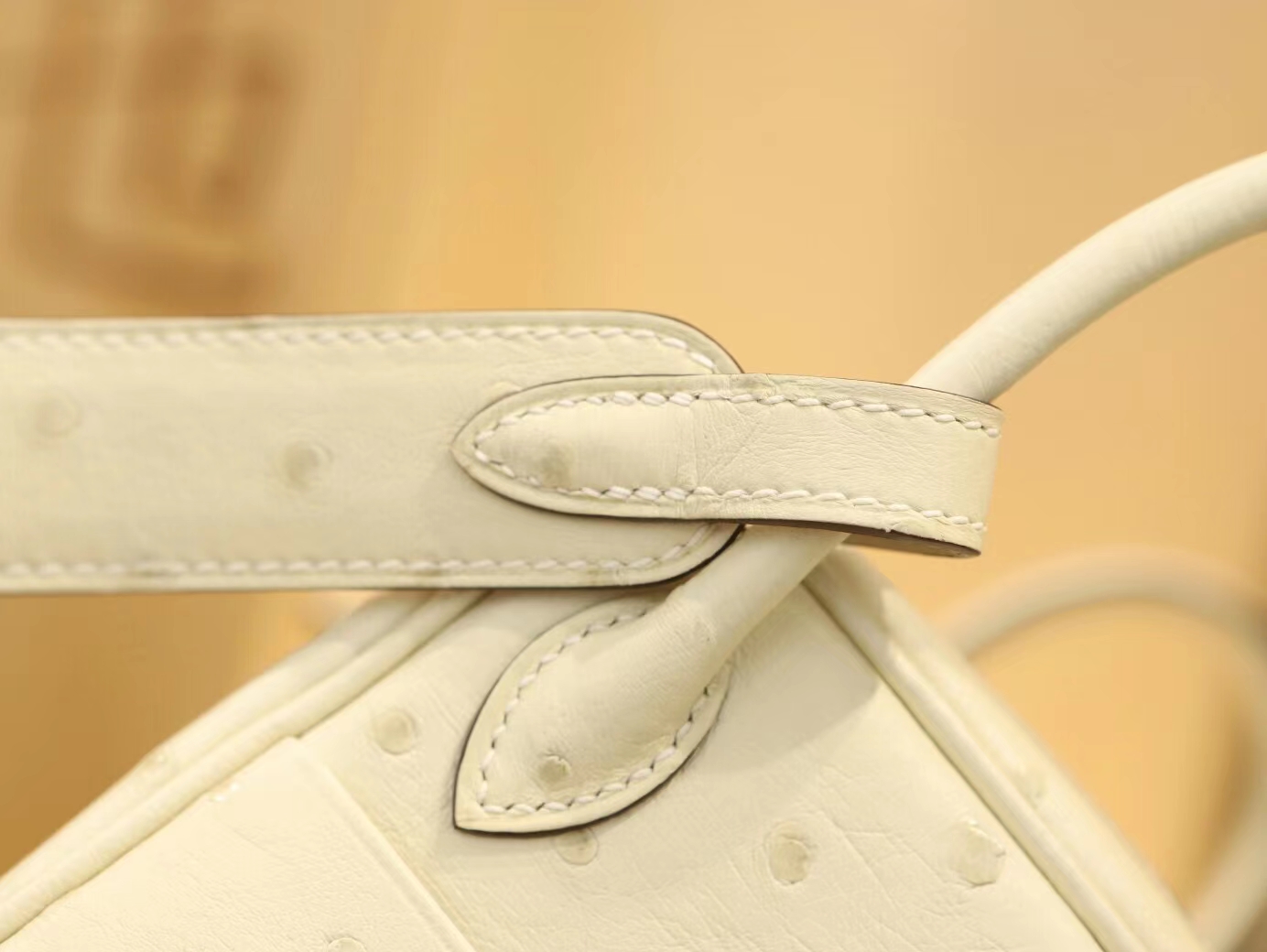Hermes Mini Lindy19CM 爱马仕I2奶油白Nata进口鸵鸟皮迷你琳迪包